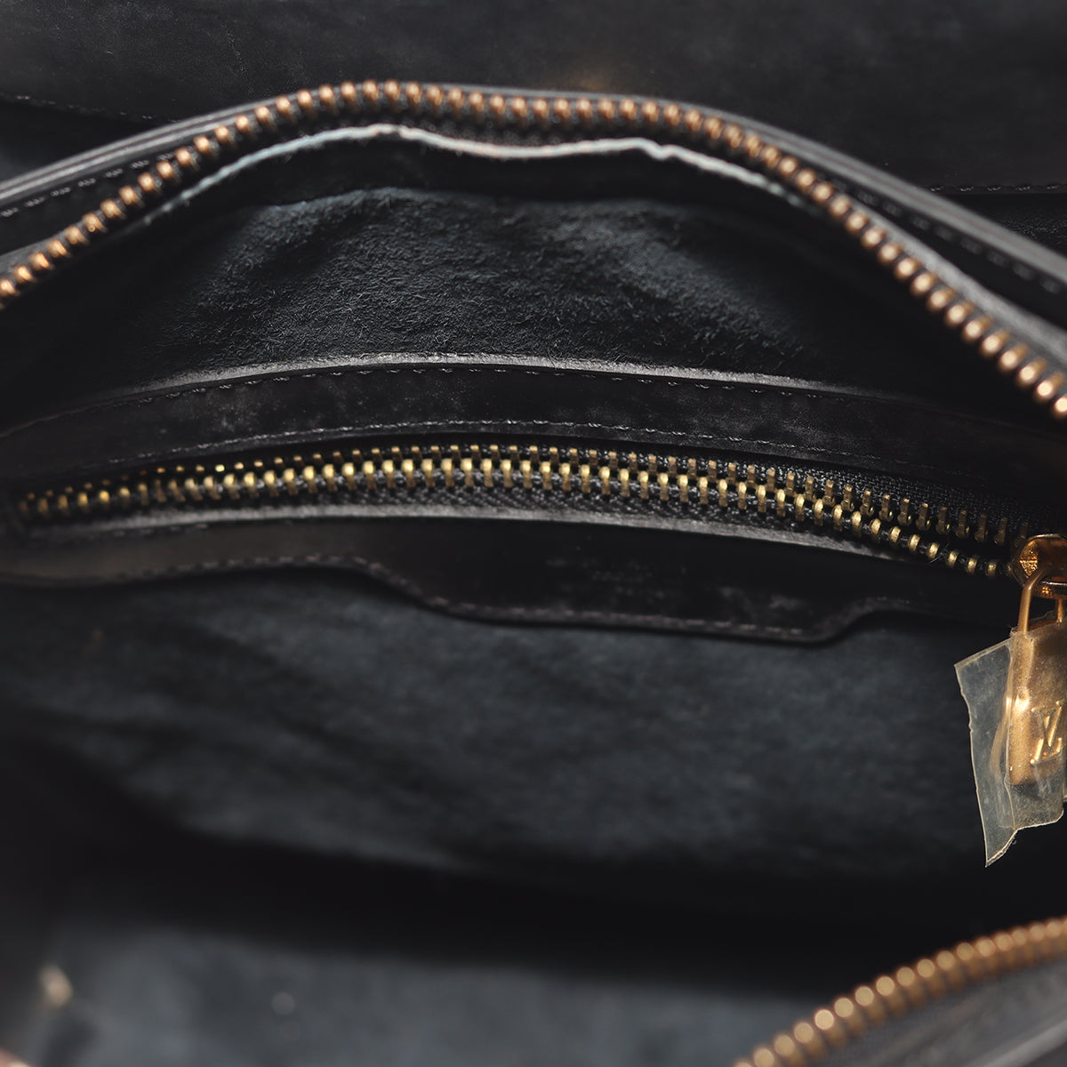 Louis Vuitton Pont Neuf Black Epi Leather Handbag